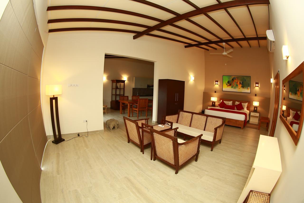 Twenty-Two Weligambay Hotel Weligama Exterior photo