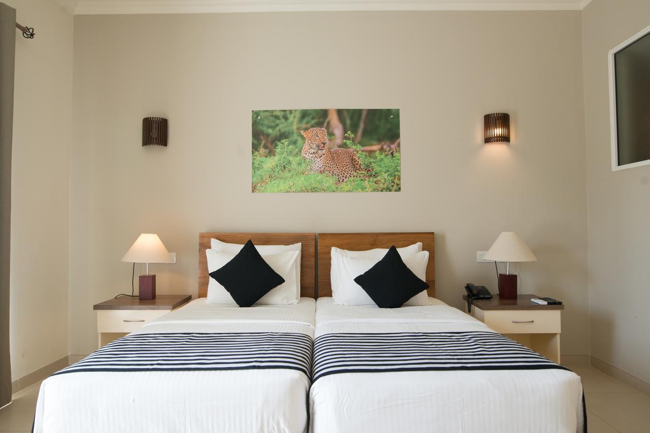Twenty-Two Weligambay Hotel Weligama Exterior photo