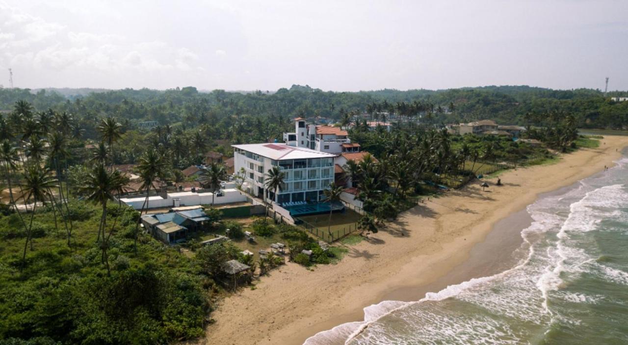 Twenty-Two Weligambay Hotel Weligama Exterior photo